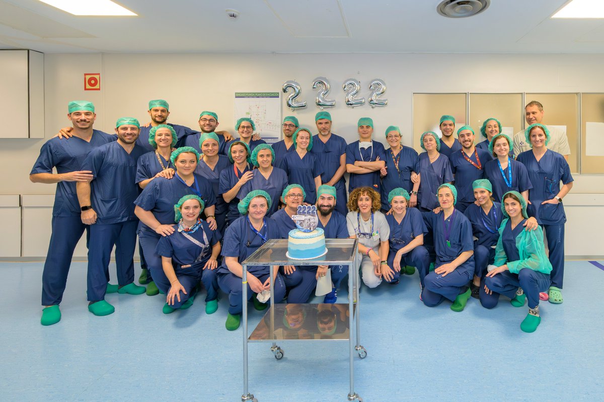 OSI EEC - Hospital Universitario Cruces (@osieecruces) on Twitter photo 👏 El servicio de Urología ha celebrado esta mañana la intervención 2.222 realizada con el robot quirúrgico Da Vinci. El sistema comenzó su actividad en noviembre de 2012 y ya lleva su sexta generación.
<a href="/osakidetzaEJGV/">Osakidetza</a>
➕ℹ️ osieec.osakidetza.eus/blog/urologia-… 👏 El servicio de Urología ha celebrado esta mañana la intervención 2.222 realizada con el robot quirúrgico Da Vinci. El sistema comenzó su actividad en noviembre de 2012 y ya lleva su sexta generación.
<a href="/osakidetzaEJGV/">Osakidetza</a>
➕ℹ️ osieec.osakidetza.eus/blog/urologia-…