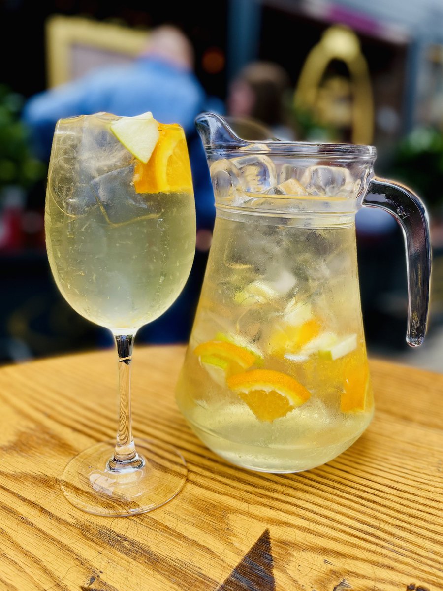 Sunshine calls for #cava #sangria quench that sunny thirst ❤️ Open 5pm Wed-Fri at 1pm Sat-Sun all the way through - perfect tipple for this fantabulous heatwave 😂