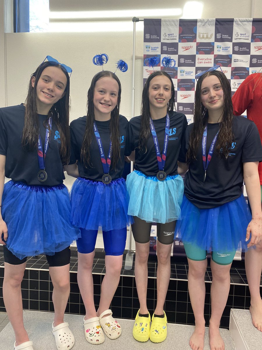 An excellent finish to the mornings swimming for the girls in the 4x200 free relay picking up 🥈
