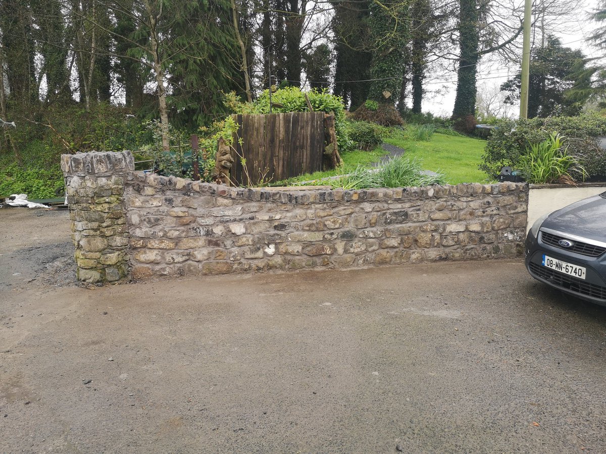 An old block wall got knocked over here a couple of months ago. My father built this stone wall in its place over the space of a week 👌