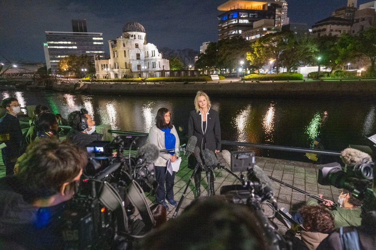 Earlier this year, our executive director, @MelissaParke01, visited Hiroshima and Nagasaki – the Japanese cities where the US killed a quarter of a million people with two atomic bombs in 1945. Here are her reflections. tandfonline.com/doi/full/10.10… @recna2012