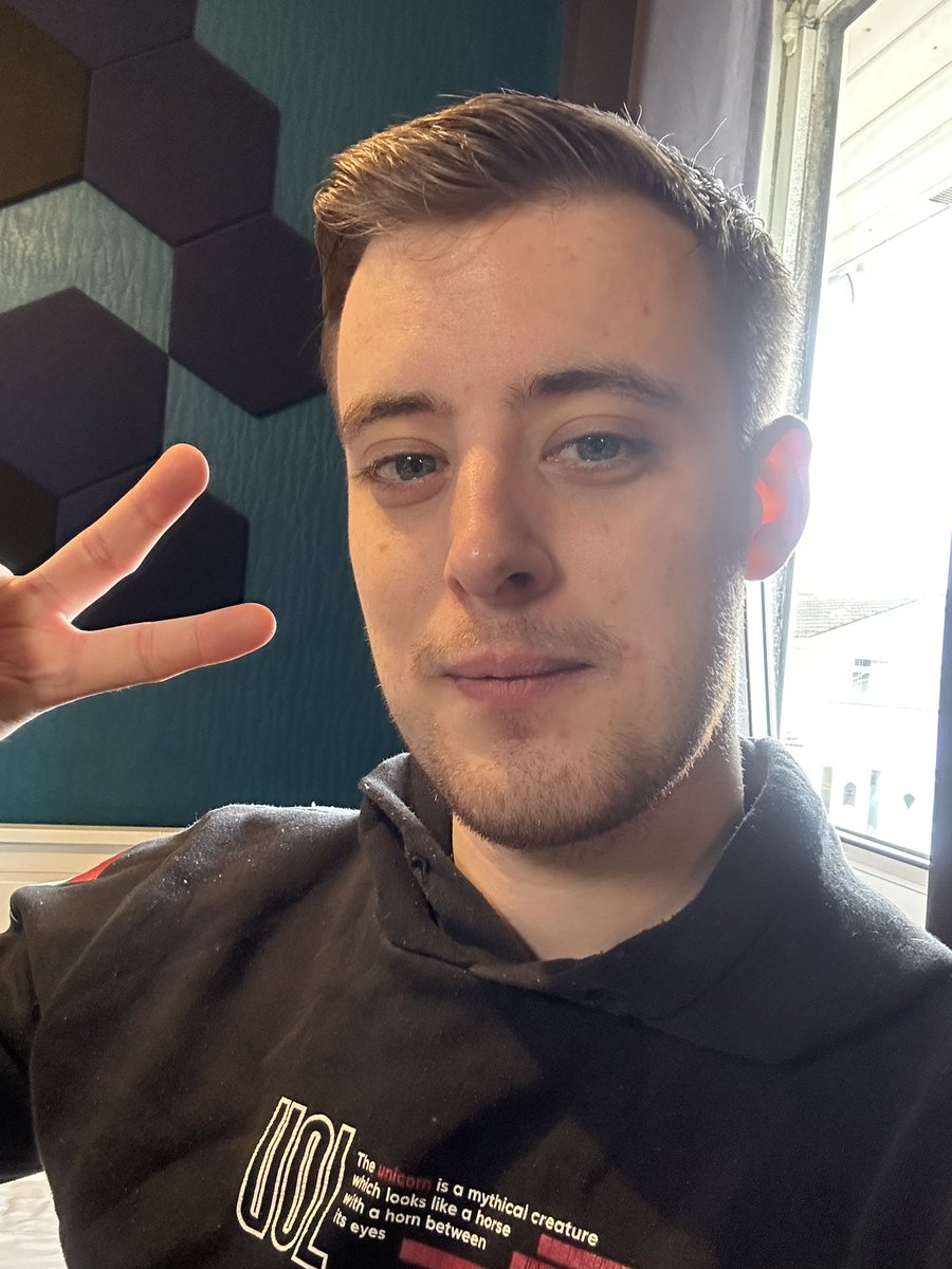 Got my haircut done today, feeling fresh! 😊