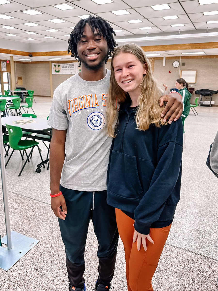 Congratulations to <a href="/Gabe_jones05/">Gabriel jones</a> for signing yesterday! So proud of you! Thanks for being like my brother all these years 💚💛