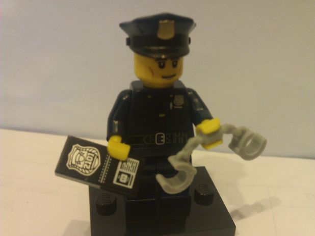 Wish your networking intro was more arresting? #Lego #Pic