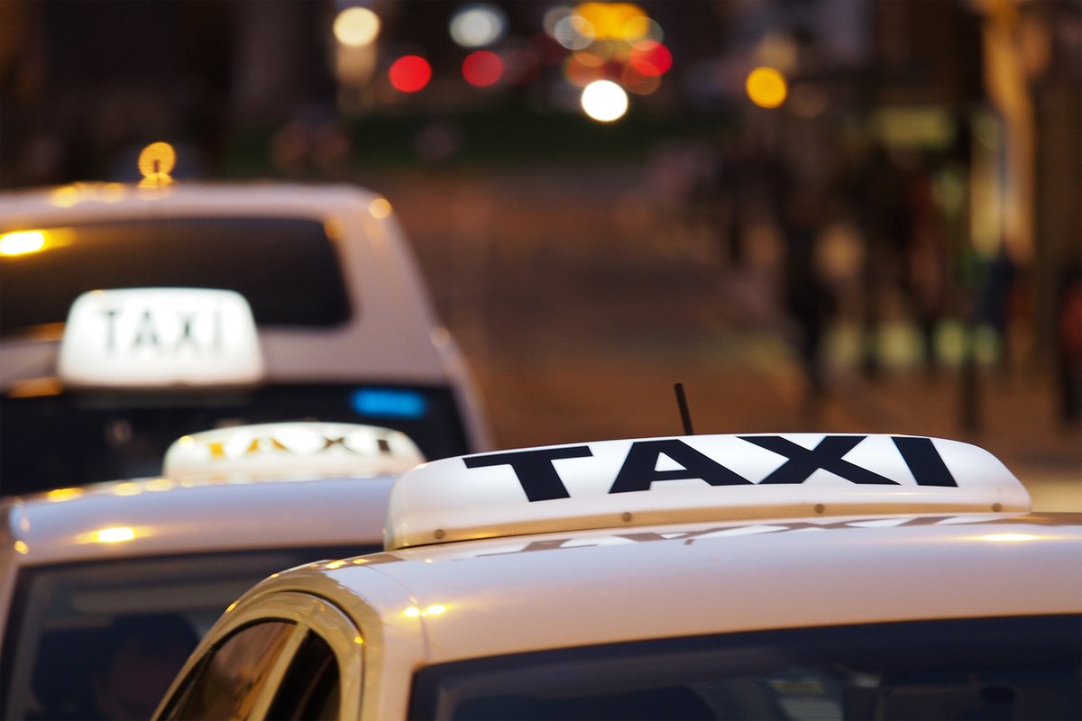 Taxi operators warn proposed licensing changes could have a 'devastating' impact on the industry 🎧 bbc.co.uk/sounds/play/p0…