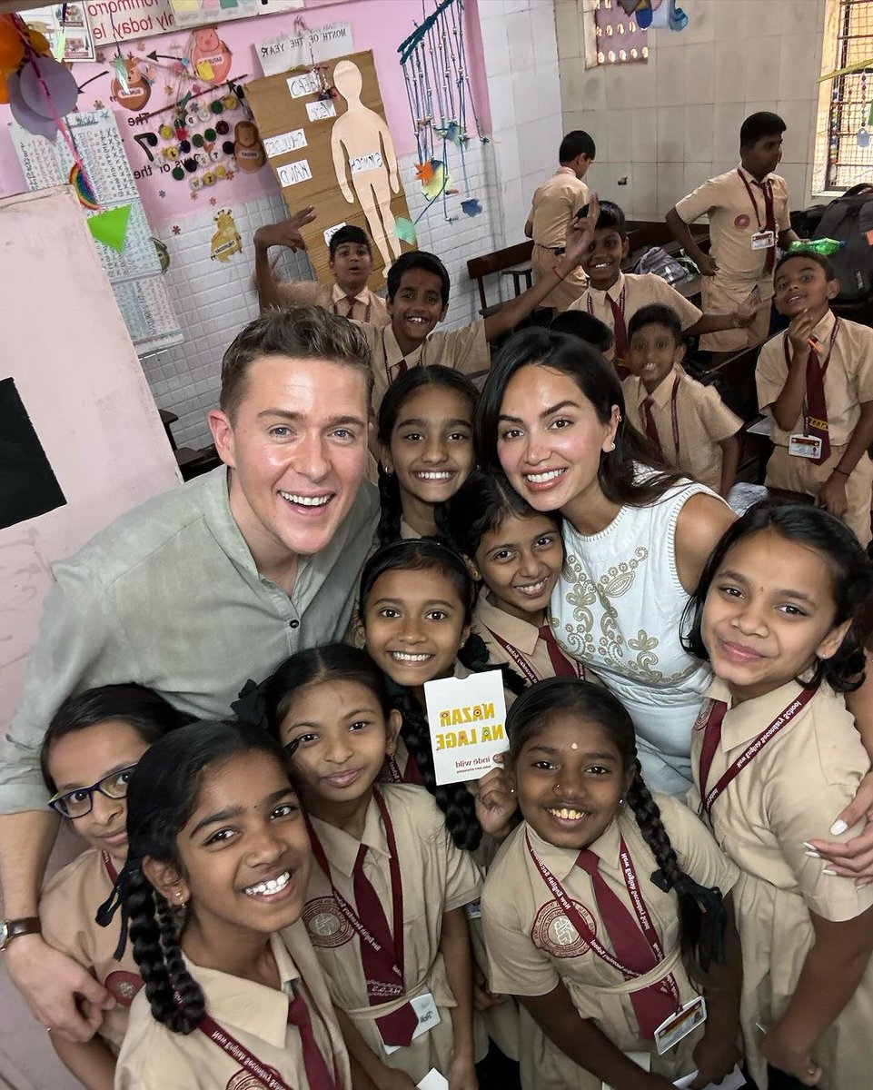 It was an absolute honour to have @OlegBuller and @diipakhosla , the inspiration behind ‘Post For Change’, grace our classrooms with their presence. Their lively interaction with our Fellows and Students was an extremely enriching experience. #TeachForIndia #Classrooms