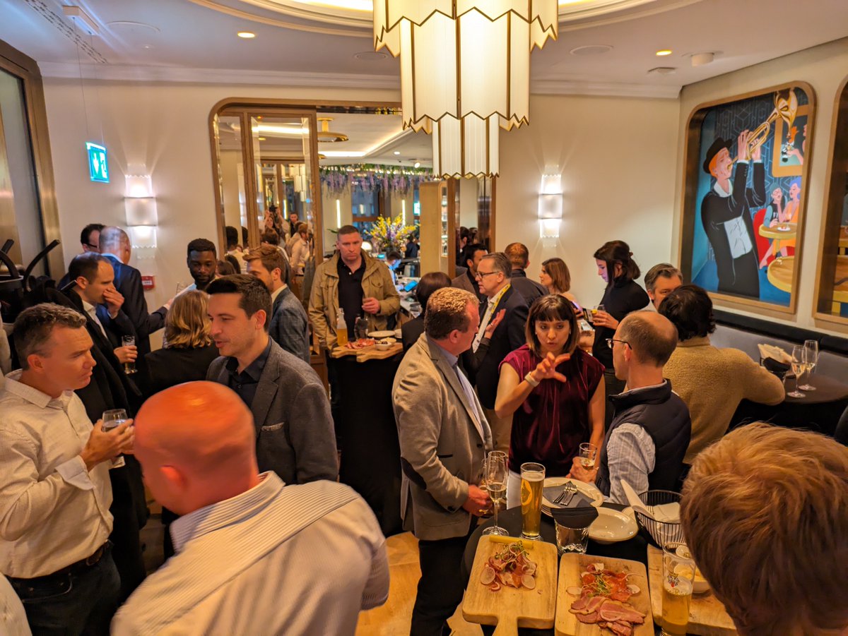 health_xl's tweet image. The HealthXL Basel Insider was a great success, showcasing the dynamism and passion of our community. A huge thank you to all the incredible HealthXL members who made this event a resounding success.

#DigitalHealth