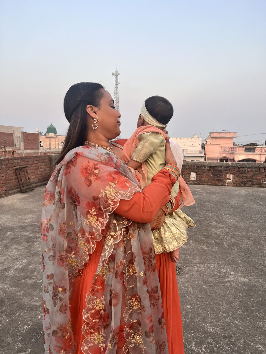 ReallySwara's tweet photo. Raabu ki pehli #Eid aap sab ko mubarak ! 🌙✨💖🙏🏽🤲🏽🧿🪬
Sending love, abundance and only good wishes from ours to yours! Eid Mubarak people! 💜 https://t.co/M661gu2U6A