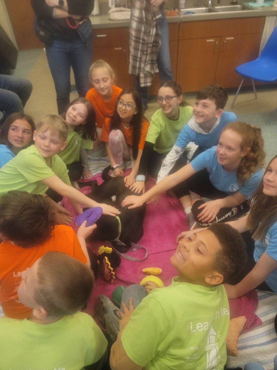 Catherine (@ccurtisgl) on Twitter photo #glcsRyan student Lighthouse team engages with the animals at Kalamazoo SPCA. #goGullLake students donated supplies to support! <a href="/rwoodrow8/">Rob Woodrow</a> <a href="/CanHolmes24/">Candace Holmes</a> #glcsRyan student Lighthouse team engages with the animals at Kalamazoo SPCA. #goGullLake students donated supplies to support! <a href="/rwoodrow8/">Rob Woodrow</a> <a href="/CanHolmes24/">Candace Holmes</a>