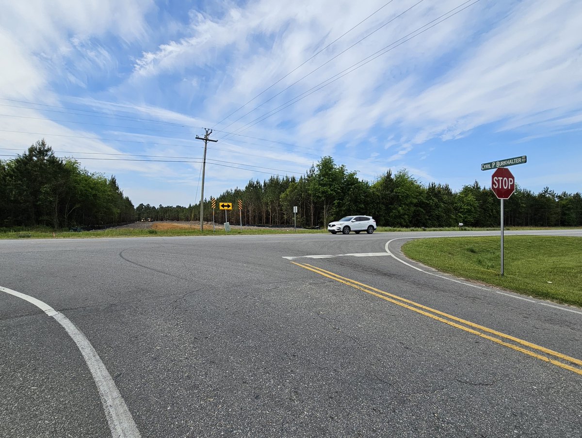 Tattnall County/Glennville: Crews have started work on your project to realign the Cyril Burkhalter Rd & Milefield/Kicklighter Rd intersection with SR 144/Hencart Road. You can see where land has been cleared that will be the new connector. #yourpennyyourprogress @GDOTSoutheast