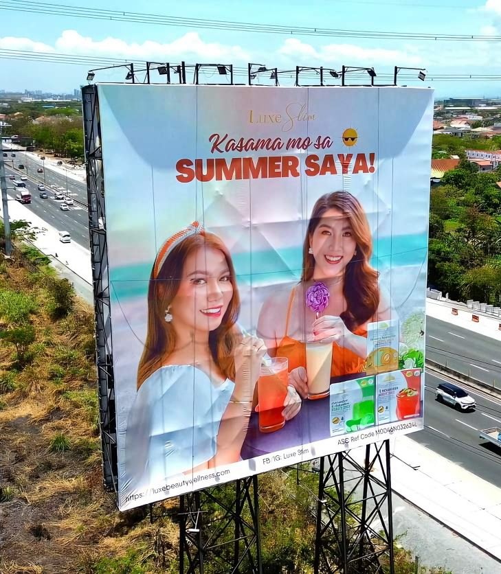 N92384Na's tweet photo. #paufajardo
#luxebillboard #Luxeslimsummersaya #luxeslimph #annamagkawas https://t.co/Ql8QEh1TZk