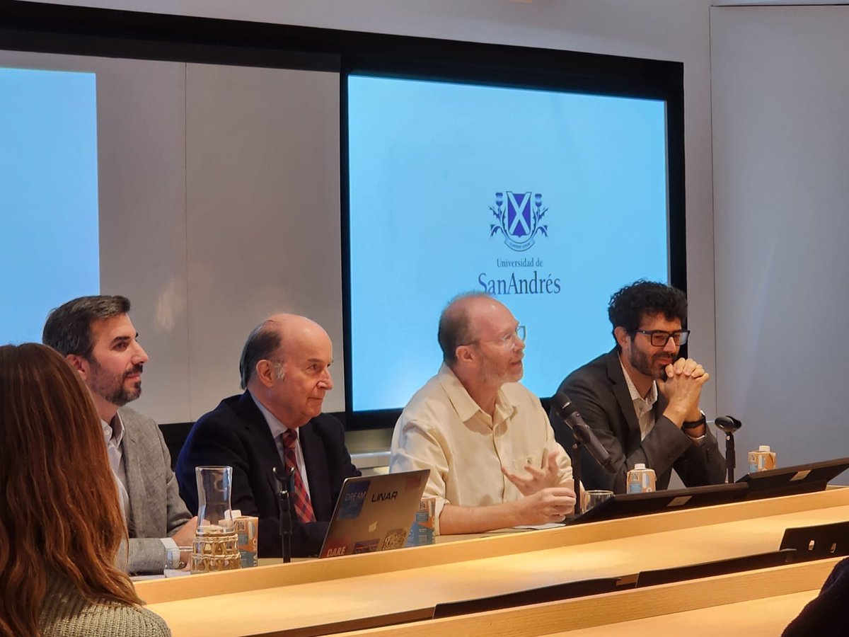 Ayer presentamos 2 carreras nuevas de <a href="/UdeSA/">Universidad de San Andrés</a>: Ingeniería en Biotecnología e Ing. en Sustentabilidad. Se viene una revolución a la universidad.