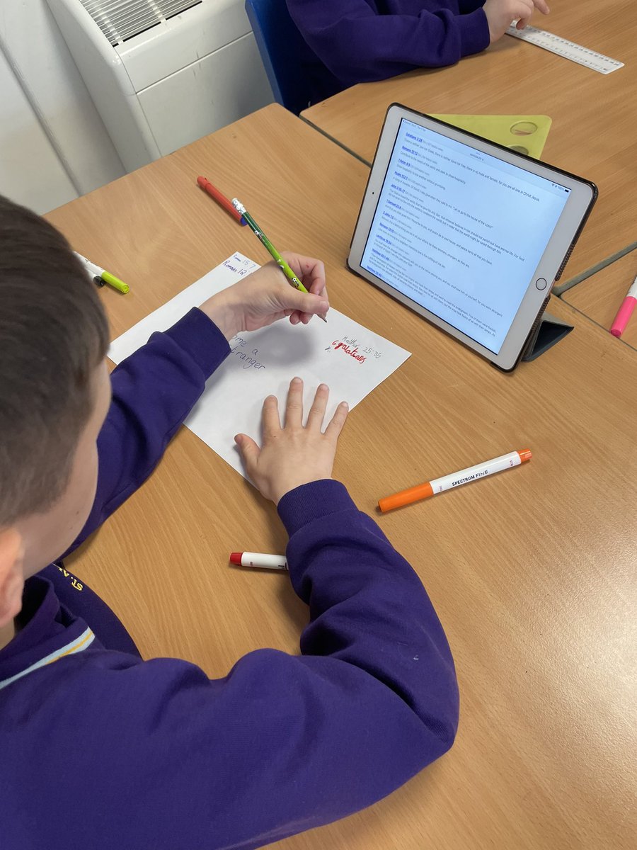 StAlbans_Sch's tweet photo. Year 4 have been using the IPads to find all the times in the bible when it talks about welcoming strangers! #WelcomeaStranger #DayofAction #MakingADifference #CatholicLife @BrumSchOfSanc @BCPP__ @BhamDES @CAFODBirmingham https://t.co/XTsoYRiS8N