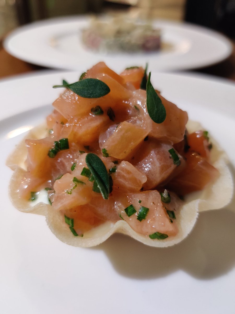 Salmon tartare, crème fraîche &amp; sea purslane on our set lunch menu this week <a href="/Odettes_rest/">Odettes Restaurant</a> <a href="/Brynwchef/">Bryn Williams</a>