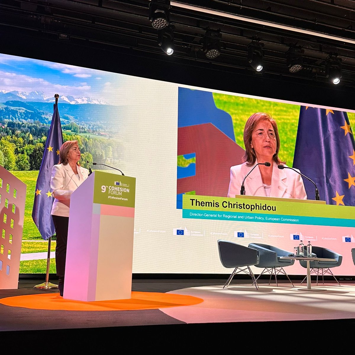 Director-General @ChristophidouEU  addresses the welcome speech to a full room in Brussels for the #CohesionForum.

“#CohesionPolicy is needed more than ever; today and tomorrow we take the debate to the next level”
