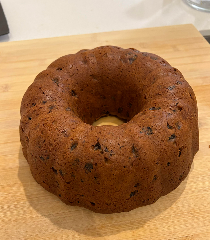 1/2 Hats off to the top chefs! The most fun assignment from my @HistorySmu @SMArts_SMU Rethinking Rural Nova Scotia course - Week 13: Food! This year's favourites - Blueberry Grunt, Barley Bread, Great Nanny Levy's War Cake & Lamb Stew.