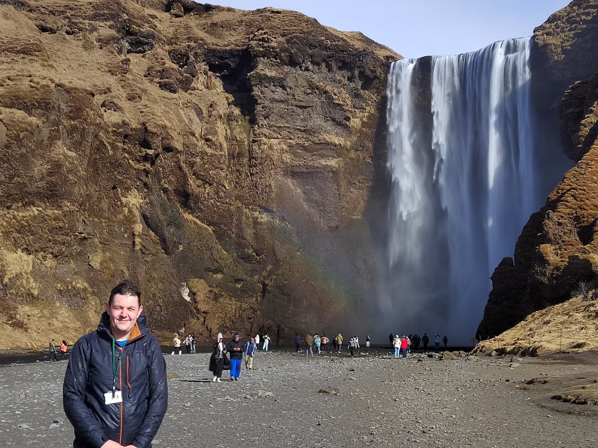 MrSLeegeography's tweet photo. Easily the most profoundly beautiful and awe inspiring place I have ever visited... Breathtaking - A moment myself and our students will never forget! Skogafoss Waterfall... https://t.co/WNgbEgVVA6