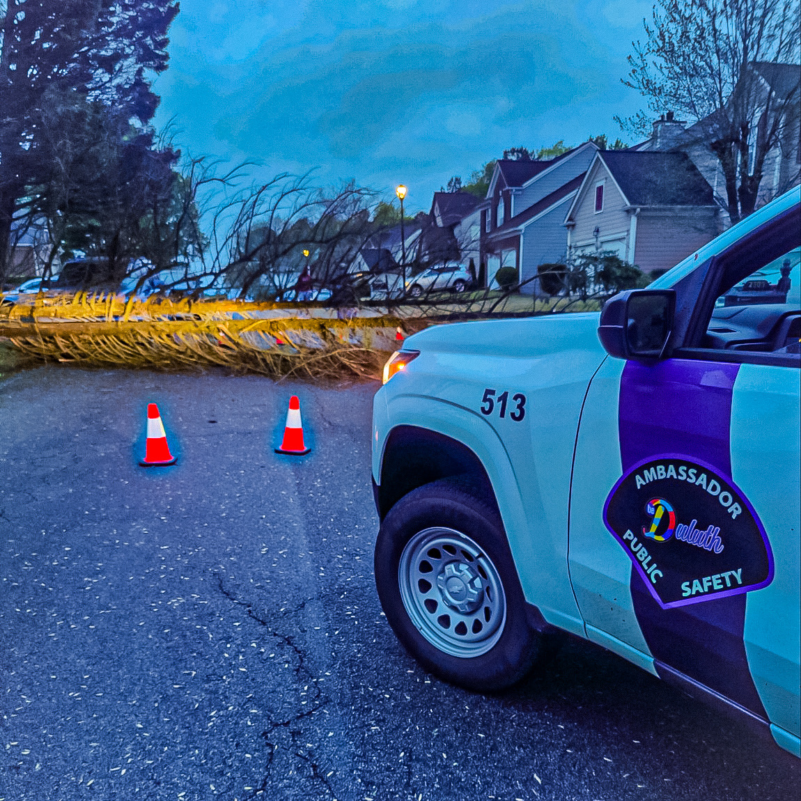 🚧 Road Closures Update 🚧

Due to the storms overnight, the following roads are currently closed:

1. Craigwood Drive at Richwood Drive
2. Hiawassee Drive

Stay tuned for further updates as roads are cleared or additional closures are reported. Stay safe! #RoadClosures