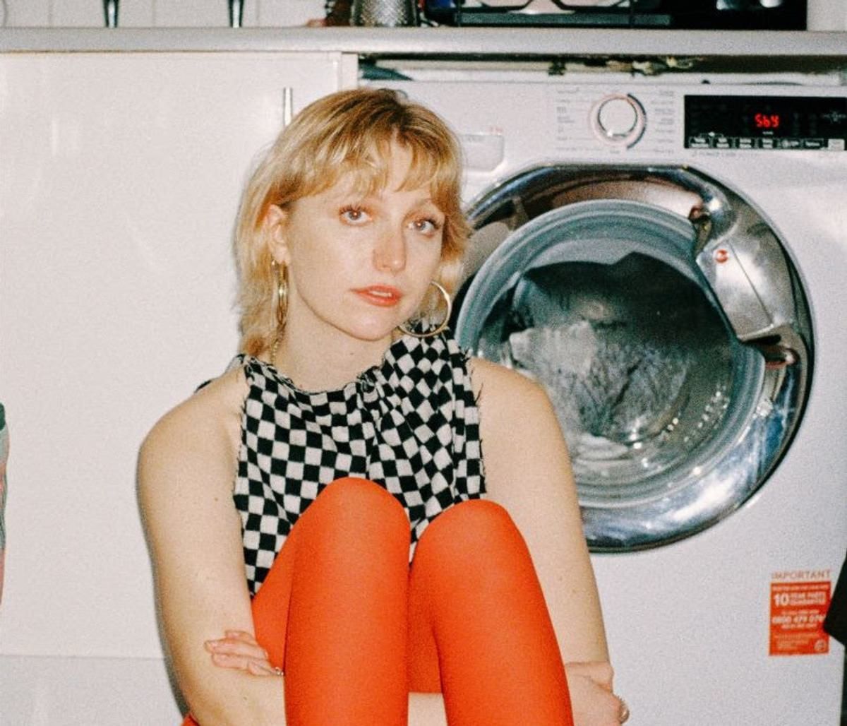 Abbie Ozard announces debut album, everything still worries me buff.ly/3VVrmuO