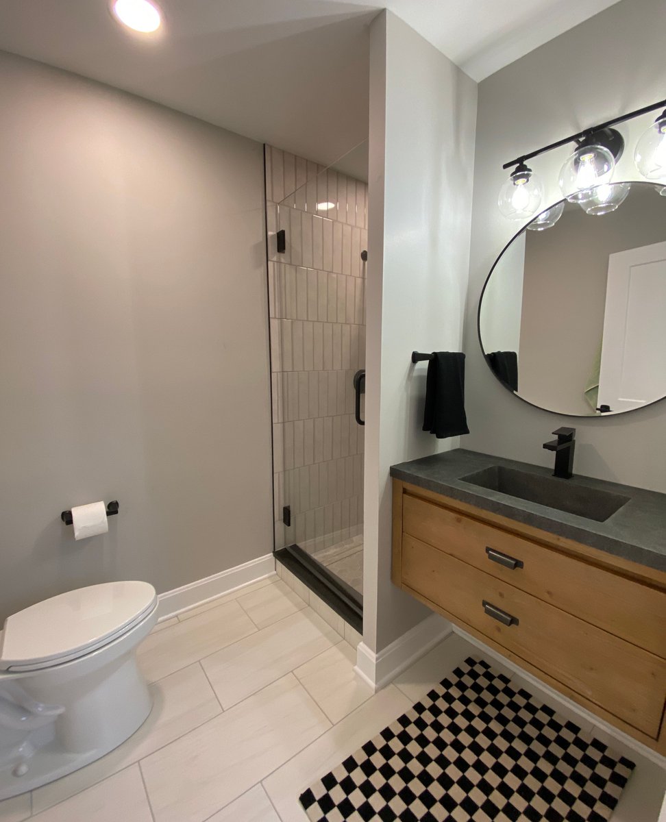 Wasted space? Not anymore!

This renovation proves that even small areas can be incredibly functional. ✨

See more space-saving design ideas by clicking the link in my bio! ➡️

#bathroomrenovation #smallbathroomideas
#EveryDesignTellsAStory #LetUsTellYourStory #1212Architects