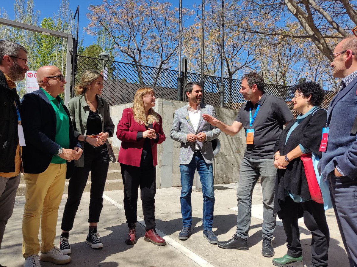 mostraigualada's tweet photo. @icec_cat @catalanarts Benvinguda institucional, parlaments i brindis inaugural  

A càrrec de Ramon Giné,  director artístic, Pau González, president delegat de l'Àrea de Cultura de la @diba, @natalia_garriga, consellera de @cultura_cat i @marccastells, alcalde d'Igualada 

#MostraPRO https://t.co/ASSIhOBxNM
