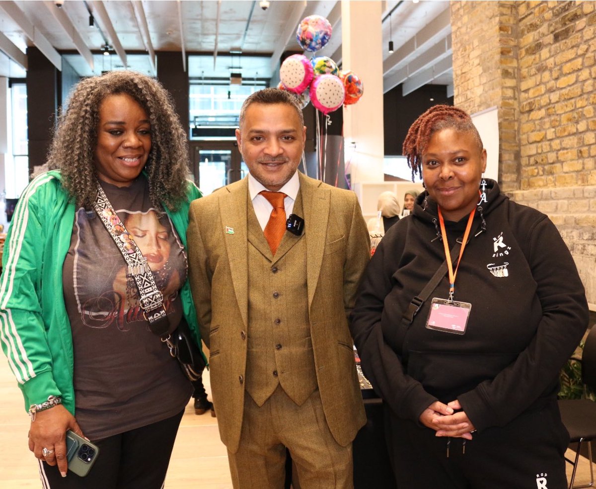 Akunjee 🖋 tweet media