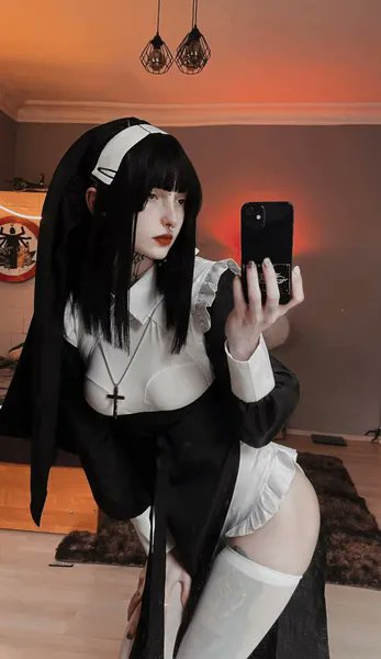 I just received Nun cosplay from Wilmerick via Throne. Thank you! throne.com/petitetwink #Wishlist #Throne