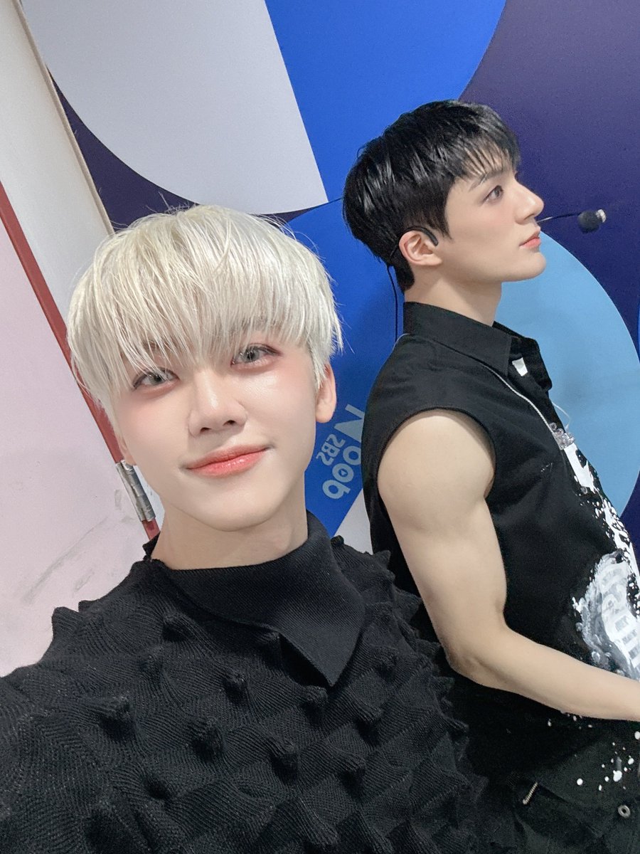 jamong1323's tweet photo. 🐱🐶 ㅠㅠㅠㅠㅠㅠㅠㅠㅠㅠㅠㅠㅠ https://t.co/6rEpO3HpXJ