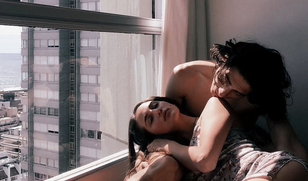 ⠀

𝑬𝒏𝒂𝒎𝒐𝒓𝒂𝒅𝒐 𝒕𝒖𝒚𝒐 - El cuarteto de Nos
ㅤㅤㅤ1:23┉━⊙━━━━┉3:02
       ㅤㅤㅤ⇆  ◀ ❚❚ ▶  ↻

⠀⠀⠀⠀⠀⠀⠀