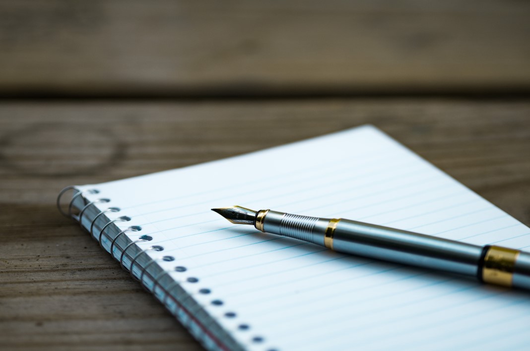 Launching later this month & running weekly on Wednesday evenings, come along & join the writers & the yet to write in Pen to Paper, a new, free-to-attend creative writing group at Bishop Auckland Town Hall. Find out more.👇 📅 Wed 24 Apr, 6.30pm ℹ️ bishopaucklandtownhall.org.uk/community-arts…