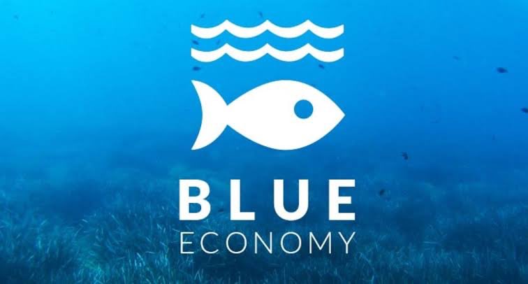 Key news: The Govt. of Nigeria, in partnership with the @_AfricanUnion & @au_ibar is crafting a national Blue Economy Strategy. 🇳🇬🌍 Exciting steps towards sustainable development & implementing #Agenda2063. Read: shorturl.at/BPST4 #BlueEconomy #Nigeria