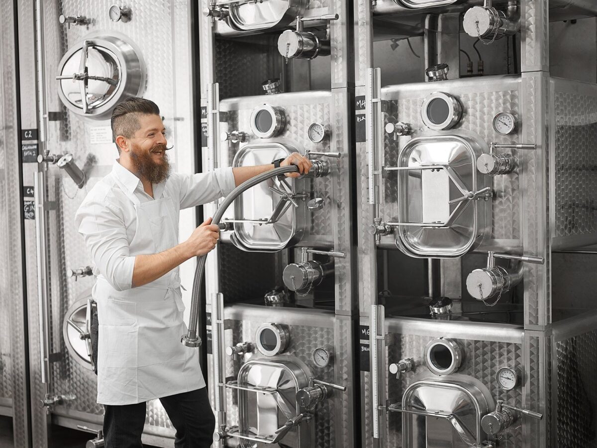 Flextech specialises in developing and manufacturing high-quality hygienic hose assemblies tailored for the distillery industry 🥃

Contact us today to find the perfect bespoke hose for your needs:

flextechhose.co.uk/contact

#distillery #distilleryhoses #Flextech #flexiblehoses