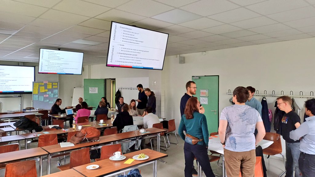 MMagdowski's tweet image. In der zweiten Workshoprunde geht es jetzt um projektbasiertes Lehren und Lernen im #AI_Engineering-Kooperationsstudiengang, zum in Bezug zum maschinellen Lernen oder der Softwareentwicklung.