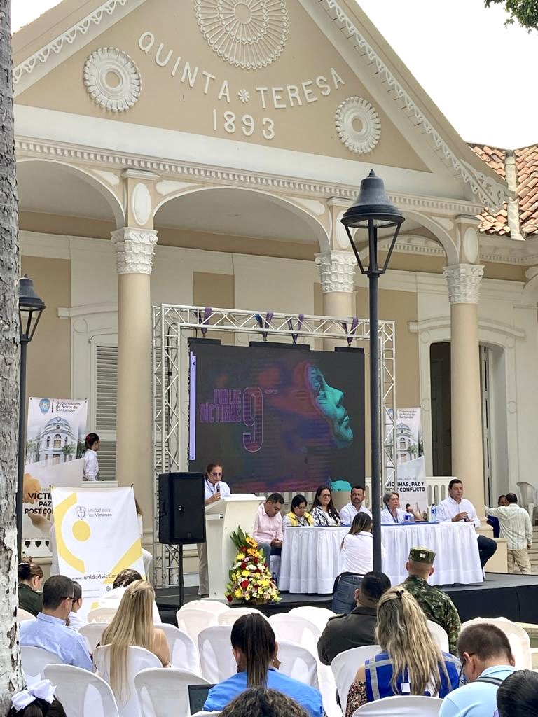 En #Cúcuta acompañamos la Conmemoración del Día Nacional de Memoria y Solidaridad con las Víctimas del Conflicto. Las víctimas hicieron un llamado a la verdad y la reparación, pidieron respeto por sus derechos y que se incluyan en la política pública territorial. #HoyLasVíctimas