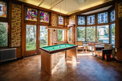 Te huur: Albert van Abbehuis, veel te duur en in beroerde staat dlvr.it/T5MccX