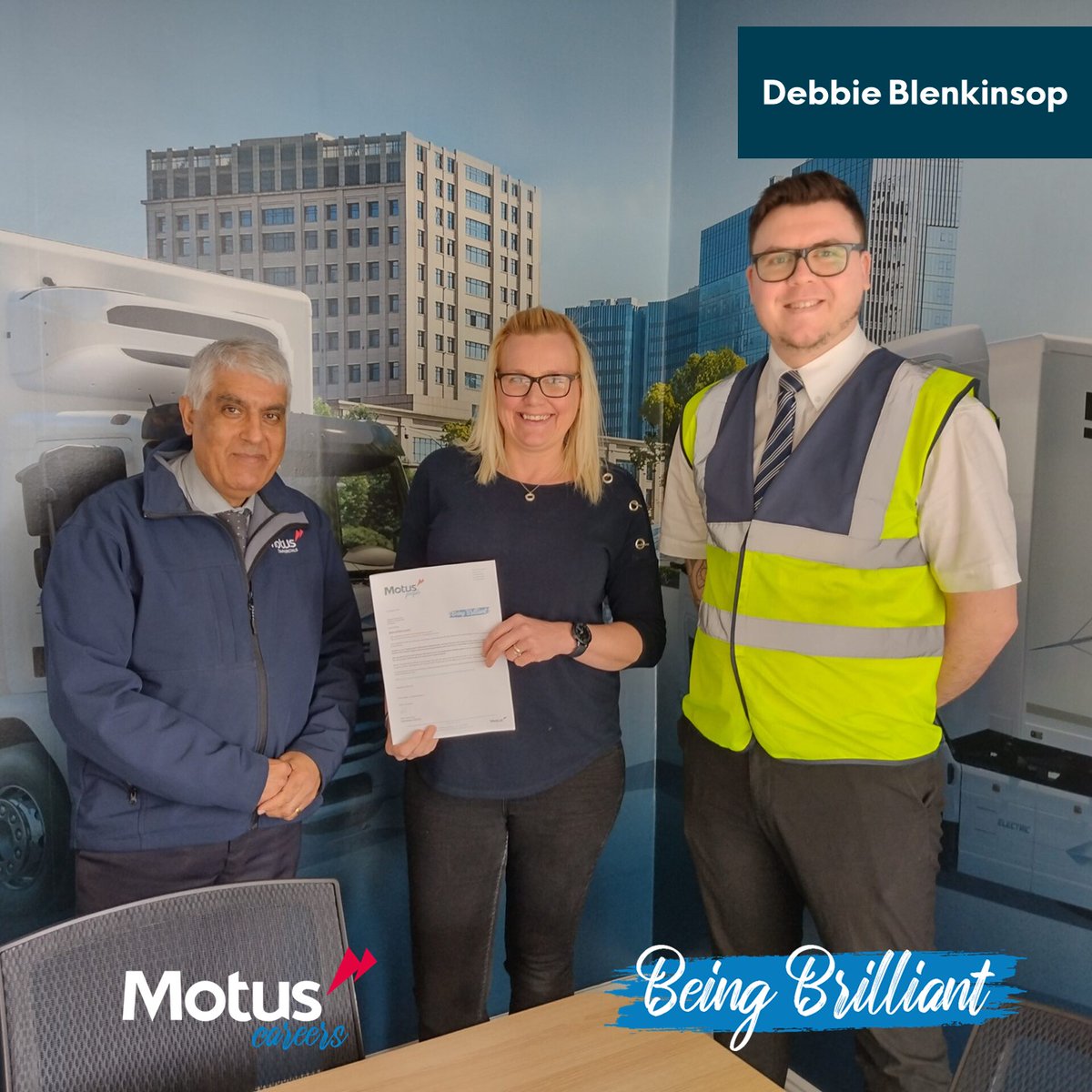 B is for BRILLIANT! ⭐

Sukhdev Singh and Declan Quibell were delighted to present Debbie, Parts Administrator at Motus Commercials Hull, with her Being Brilliant Award. 🤩

Thank you for all of your hard work! 👏

#BeingBrilliant #Award #MotusPeople #MotusCommercials