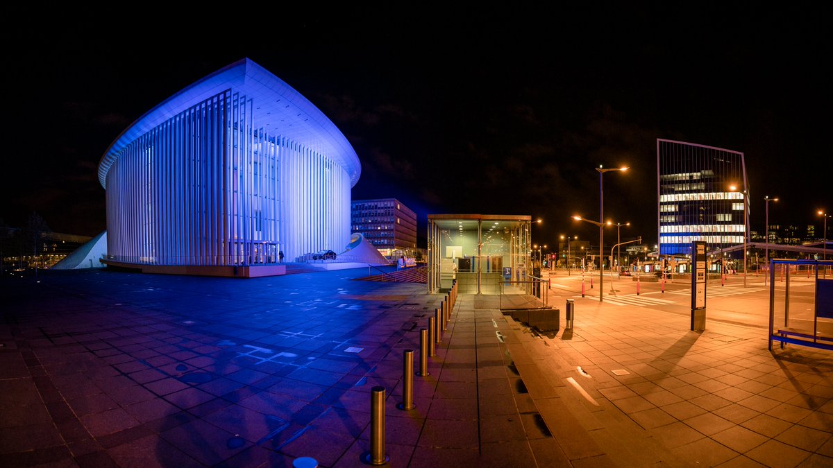 Décidément, on ne se lasse pas de ces perspectives magnifiques! 😍 Partagez vos réflexions sur l'architecture de la Philharmonie et donnez un coup de main à une étudiante en architecture en participant au sondage suivant 👉 link.philharmonie.lu/arch_form