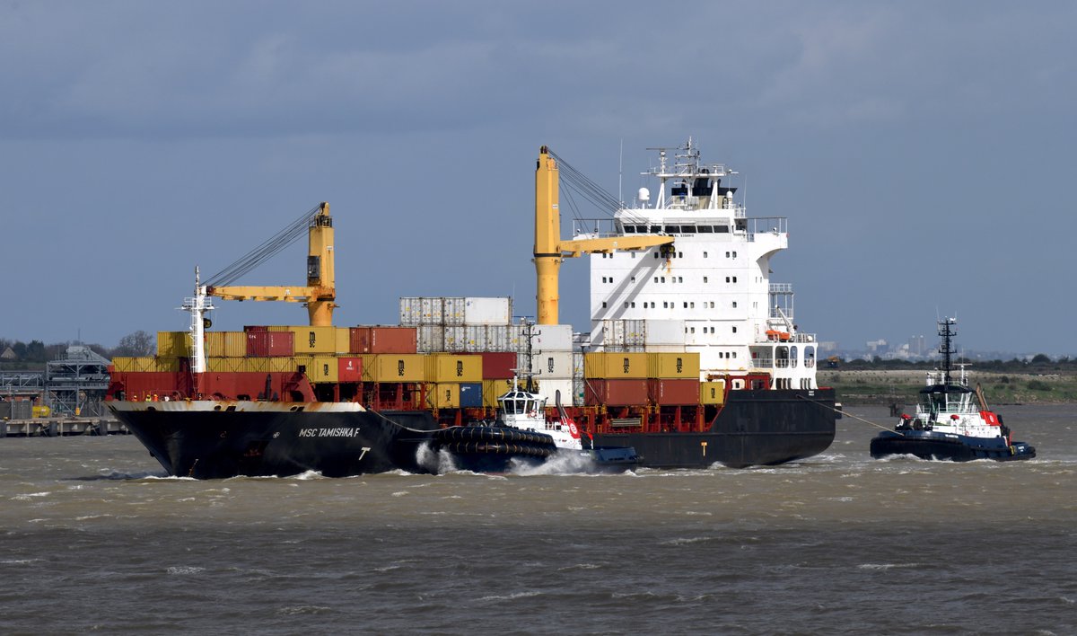 MSC Tamishka F with Boluda Towage tugs escourt. @BoludaTowage #MSCTamishkaF #MSC #Tugs #Tugs #ContainerShip #ContainerShips #CargoShip #Shipping #Shipspotting #Ship #ships_best_photos #Ships #Ship #WorkingRiver #Ships #Schiffe #Schip #Containerschiff #RiverThames #Thames