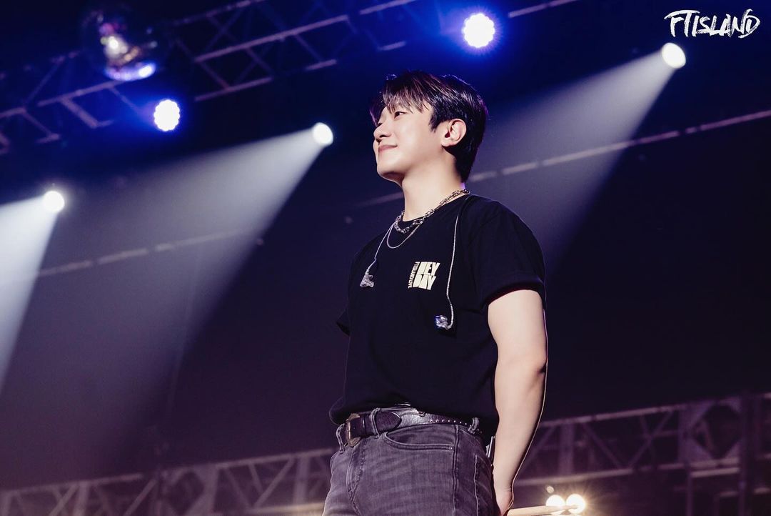 「#FTISLAND」、メンバーの笑顔がまぶしい…アジアツアービハインドカット公開 
korepo.com/archives/14116…