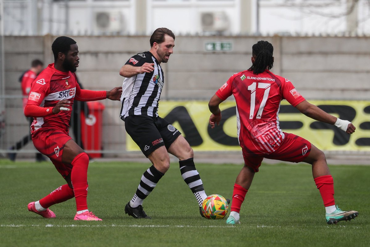 Few images from the Acerbis Derby at the week @HYUFC_Official v @DorchTownFC 📸 @philstandfield1 #TeamAcerbis #AcerbisSport #AcerbisSportUK #proudsupplier