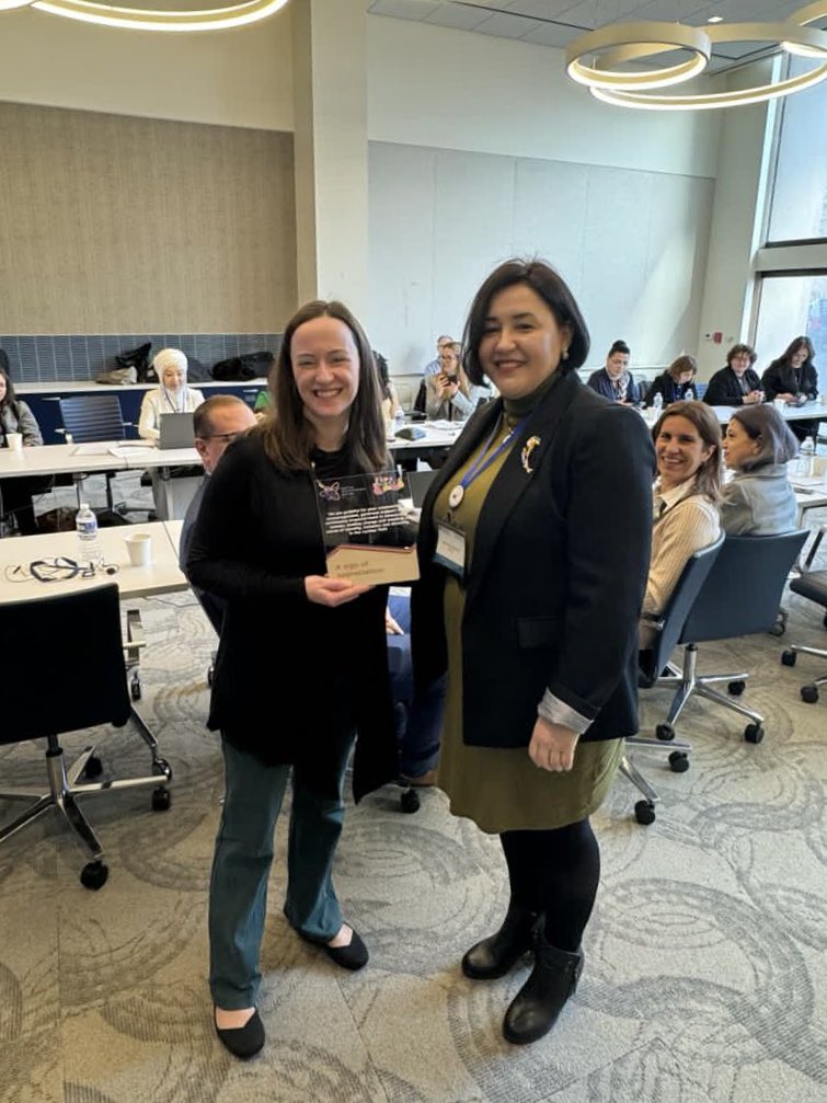 bsw_in_nuclear's tweet photo. Remembering our important moments ๐
During the @bsw_in_nuclear and #WINCA Networks Technical Visit to D.C., our President @NataliiaKlos and the leadership team gave a sign of appreciation to #BSWN longstanding friend Christine Bent (U.S. DOE). We are proud to have such support. https://t.co/NrhGdljDhg