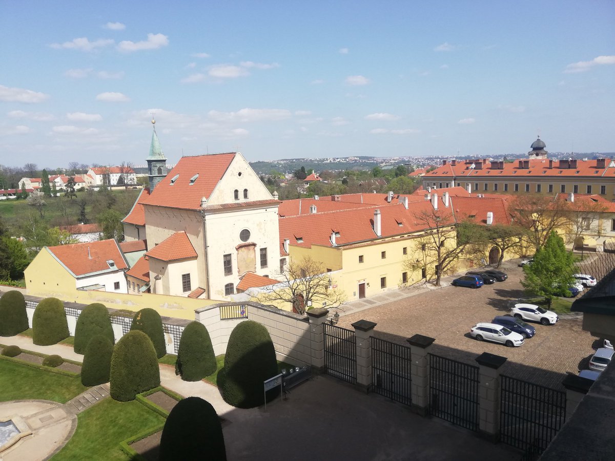 Views we can enjoy, travel to freely, call part of our #EU home because of #EUenlargement. Can you imagine today #Czechia 🇨🇿 outside the EU? Time to move forward with #enlargement. #reunitingEU24 #WesternBalkans