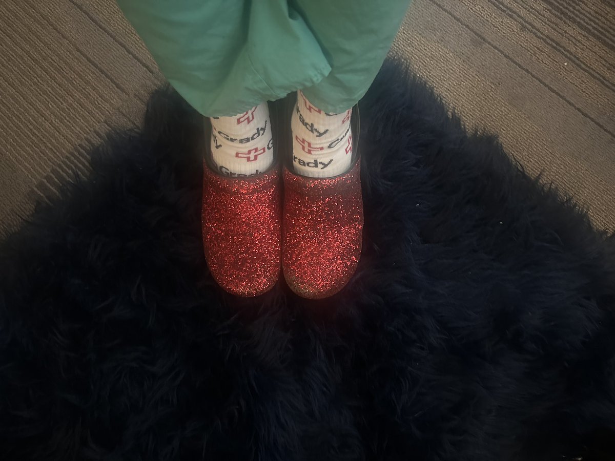Thanks for the #happydoctorsday socks @GradyHealth !!! They match my glitter @Dansko shoes!!