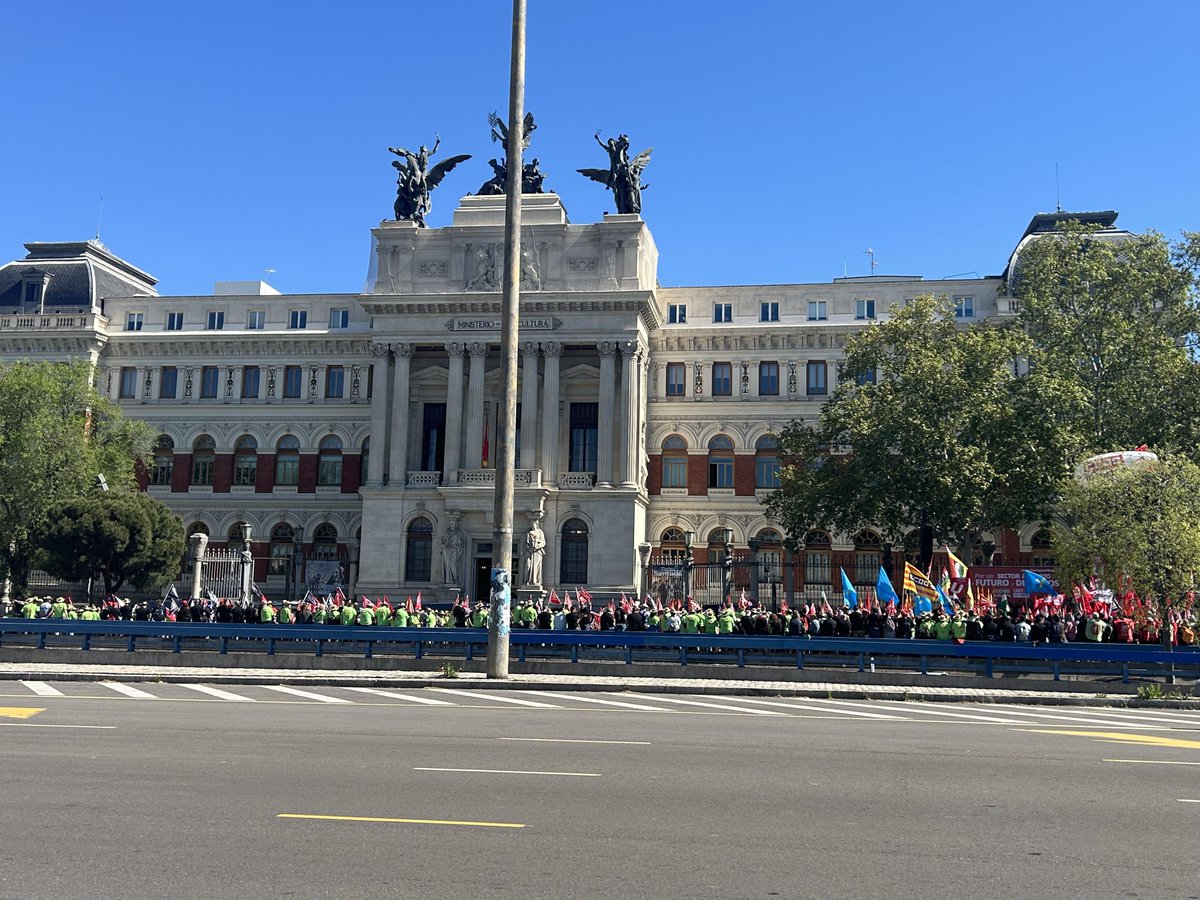 My family are in Madrid and came across a protest outside the ag ministry there.