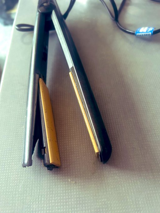 Oh FFS ! My GHD&rsquo;s have just broke  😫😫😫 New pair needed ASAP pets ! 🐷🐶🐹🐵 https://t.co/GmptFLHIfJ https://t