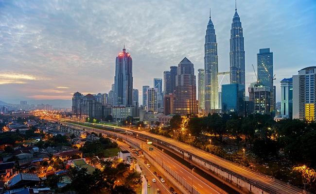 Meta, TikTok to step up Malaysia fake news monitoring Mobile World Live @quasagroup @JBarbosaPR @EduardoValenteI @MrsPaznanski @Passion_4Tech @BillMew @AAnagha197 @YvesMulkers mobileworldlive.com/regulation/met… via @GoogleNews