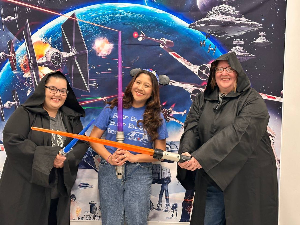 MYE_Leopards's tweet image. 📚 Malala Elementary&apos;s 5th teachers are gearing up for the STAAR War! 🌟💪 #STAARTest #GoodLuck