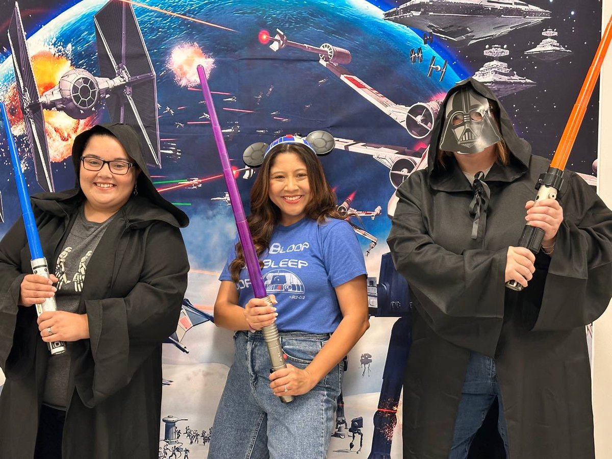 MYE_Leopards's tweet image. 📚 Malala Elementary&apos;s 5th teachers are gearing up for the STAAR War! 🌟💪 #STAARTest #GoodLuck