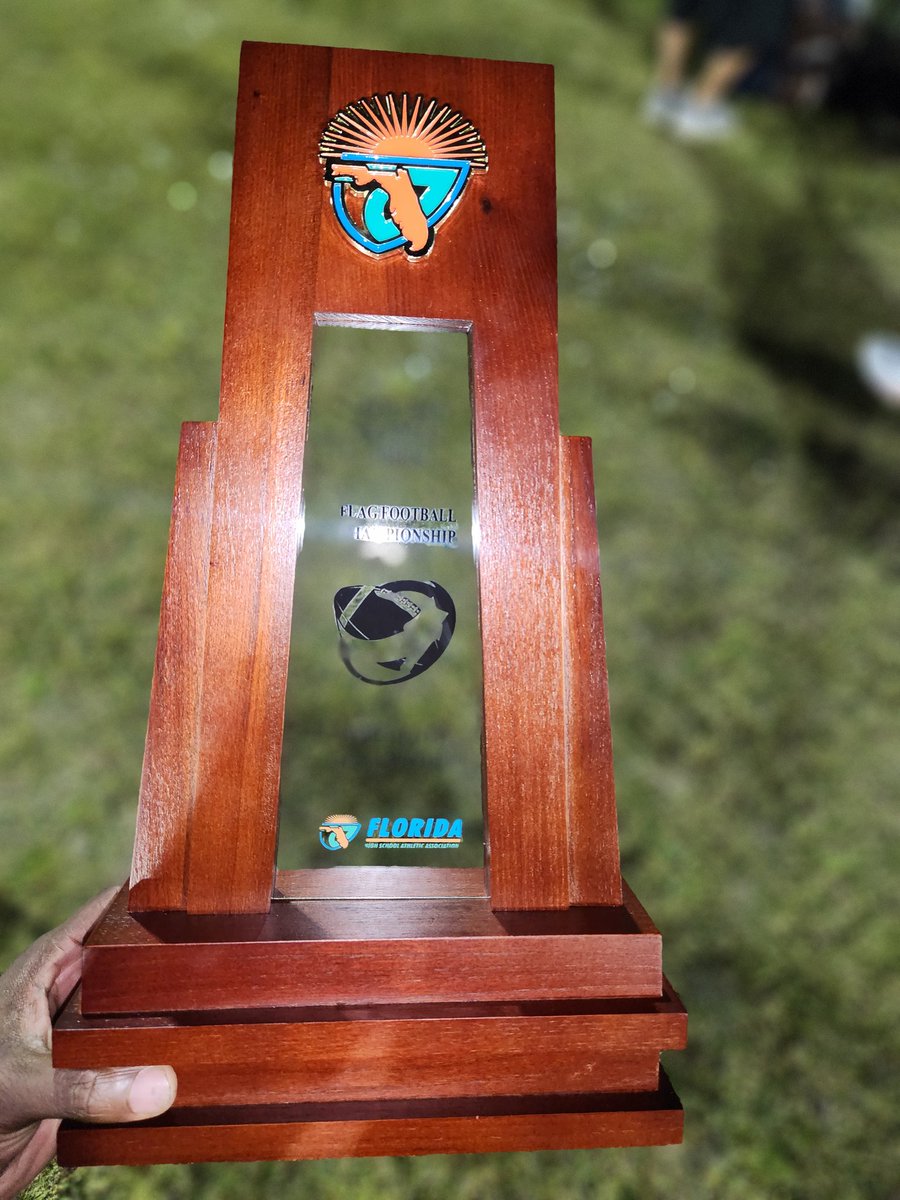 Ed White High School Girls Flag Football Team (@ewflagfootball) on Twitter photo 