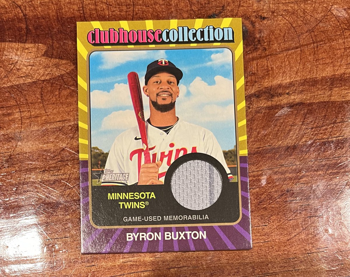 AcousticCards's tweet photo. Ran a little retail break with the fam last night…below is what I pulled. Pretty solid for some Wal mart boxes! Auto goes to @UsefulFoma https://t.co/WnHa4du6Gy